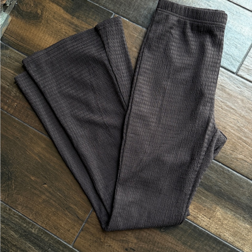 Brown Ribbed Two-Piece Set - Picture 2 of 4